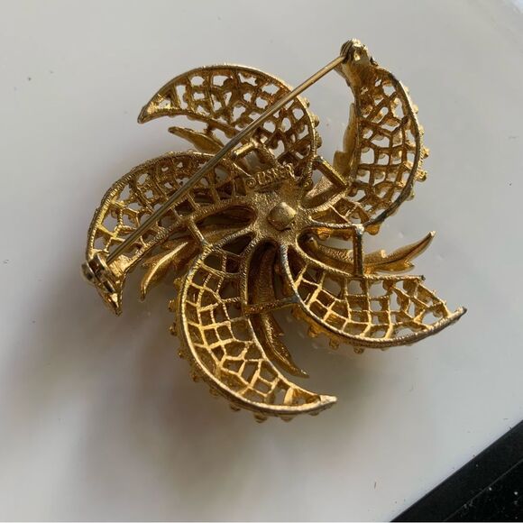 Vintage Lisner Gold-Tone Floral sunburst Brooch – Mid-Century Statement Pin 2.5” - Picture 2 of 8